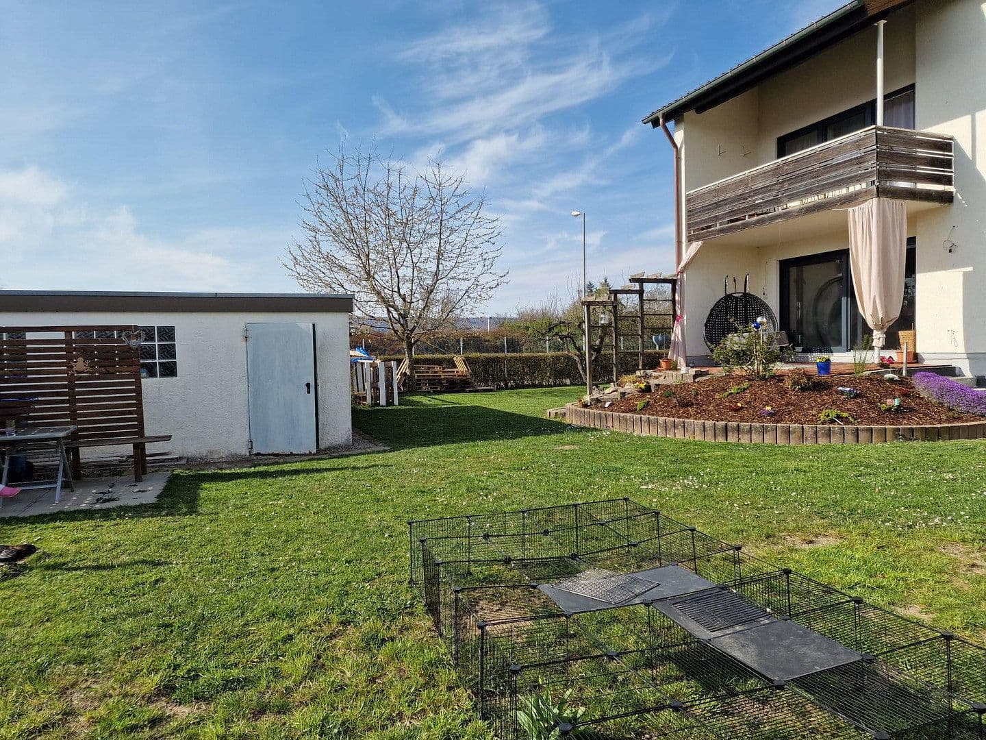 Predaj domu 217 m², pozemek 1.035 m², Riedlingen, Bádensko-Wurttembersko Predaj domu 217 m², pozemek 1.035 m², Riedlingen, Bádensko-Wurttembersko