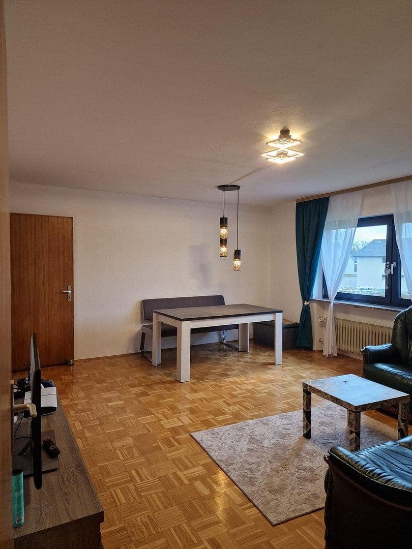 Predaj domu 217 m², pozemek 1.035 m², Riedlingen, Bádensko-Wurttembersko Predaj domu 217 m², pozemek 1.035 m², Riedlingen, Bádensko-Wurttembersko
