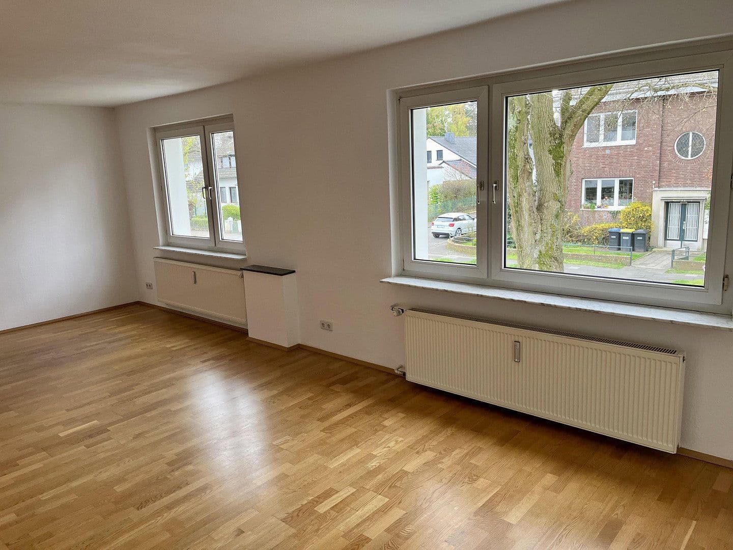 Prenájom bytu 3-izbový 86 m², Köln, Severné Porýnie - Westfálsko Prenájom bytu 3-izbový 86 m², Köln, Severné Porýnie - Westfálsko