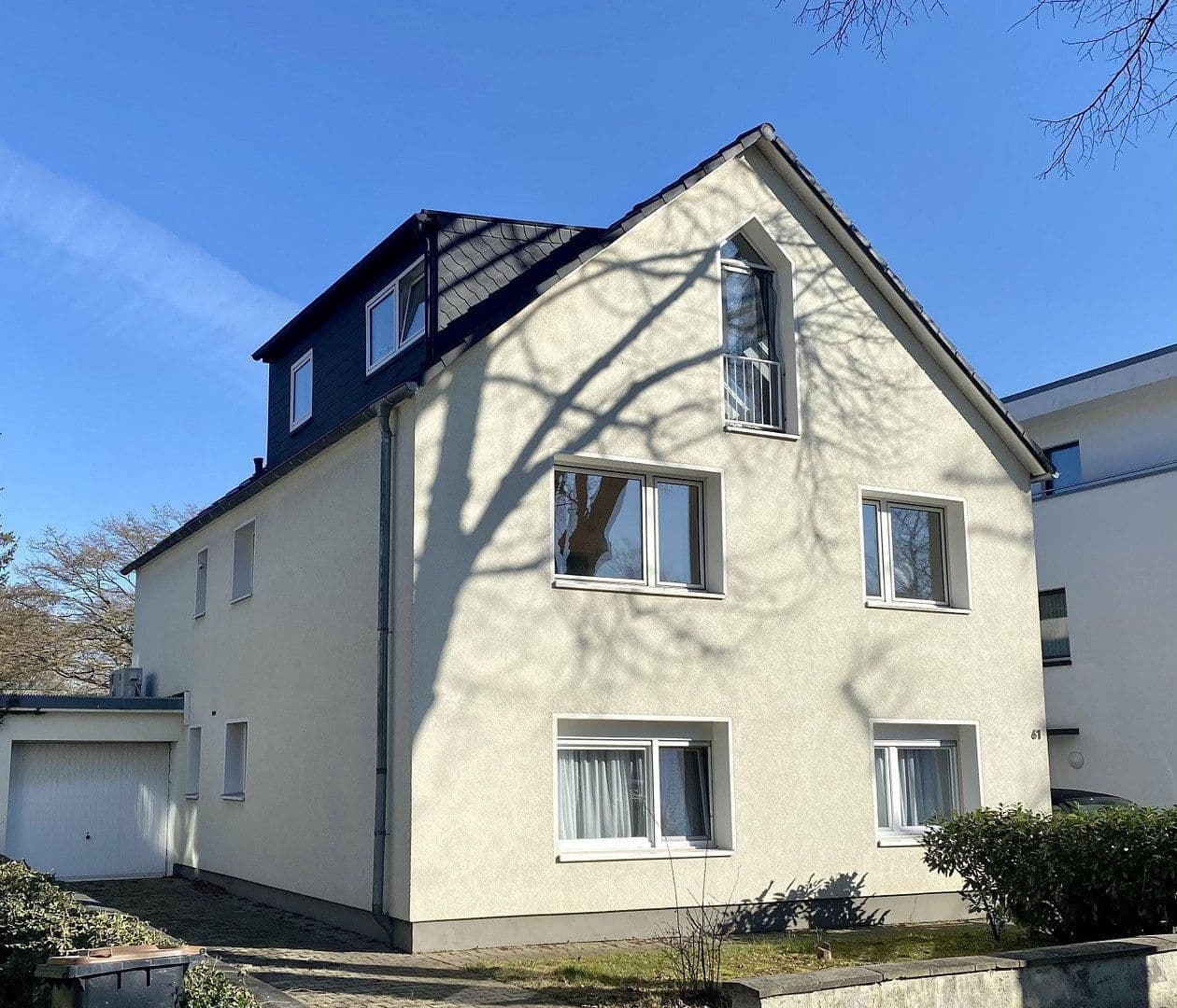 Prenájom bytu 3-izbový 86 m², Köln, Severné Porýnie - Westfálsko Prenájom bytu 3-izbový 86 m², Köln, Severné Porýnie - Westfálsko