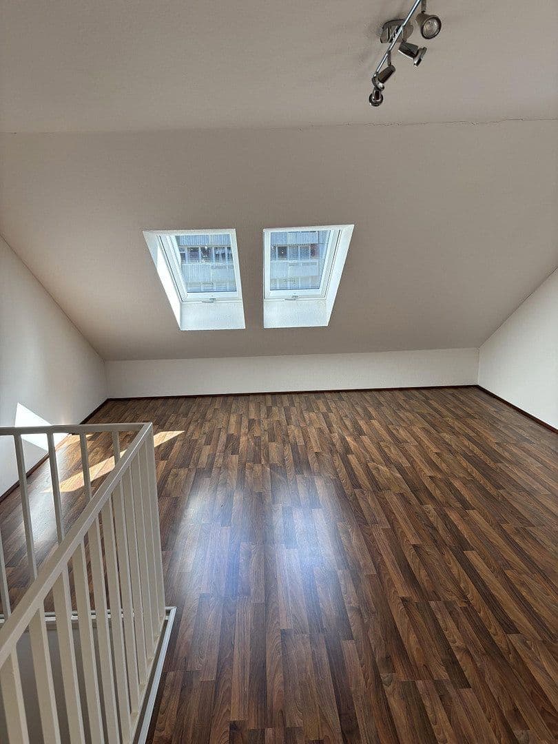 Prenájom bytu 3-izbový 83 m², Hamburg, Hamburg Prenájom bytu 3-izbový 83 m², Hamburg, Hamburg