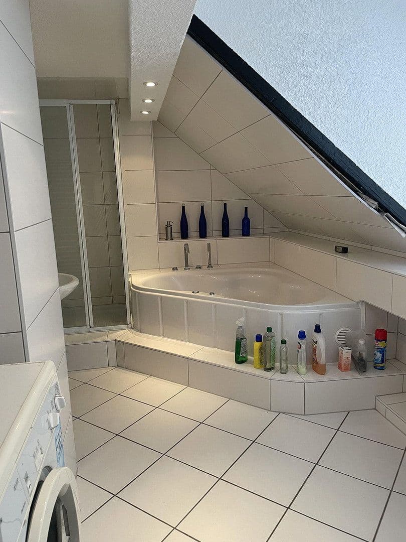 Predaj domu 145 m², pozemek 297 m², Darmstadt, Hesensko Predaj domu 145 m², pozemek 297 m², Darmstadt, Hesensko