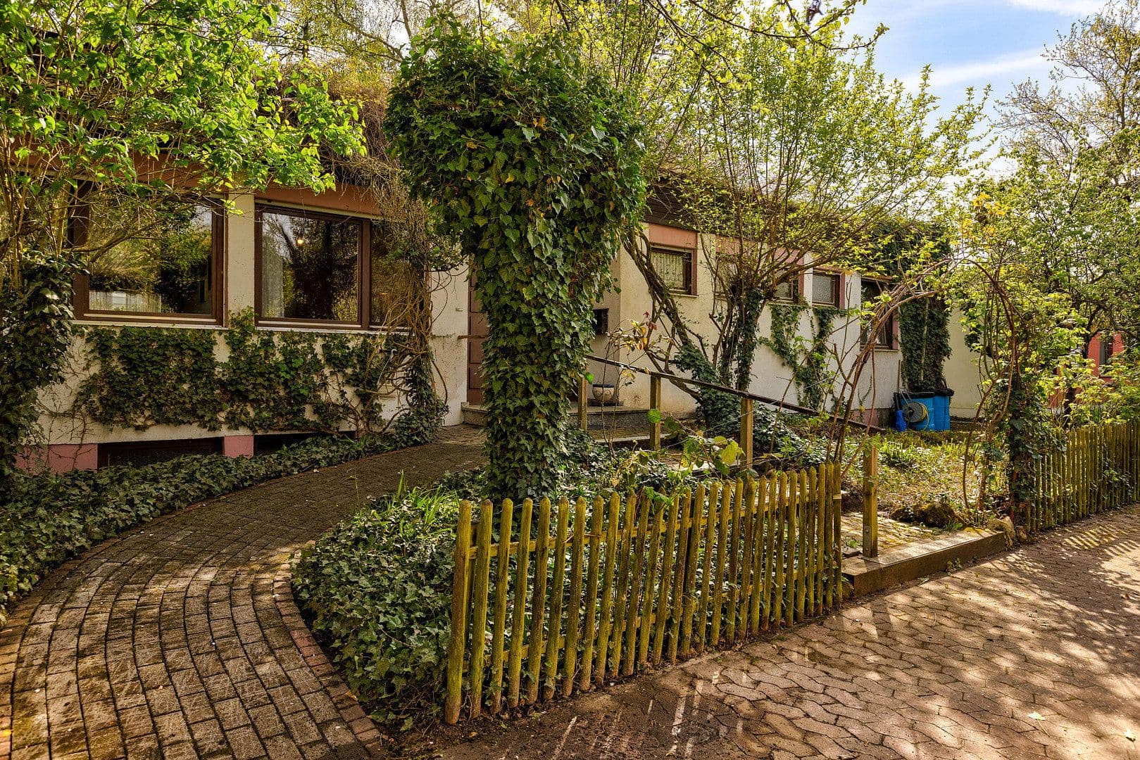 Predaj domu 162 m², pozemek 546 m², Mainz, Porýnie-Falcko Predaj domu 162 m², pozemek 546 m², Mainz, Porýnie-Falcko