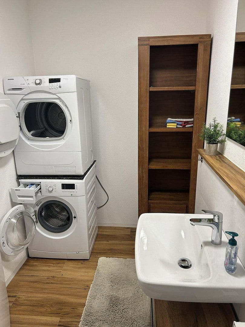 Prenájom bytu 2-izbový 58 m², Oettingen i.Bay., Bavorsko Prenájom bytu 2-izbový 58 m², Oettingen i.Bay., Bavorsko