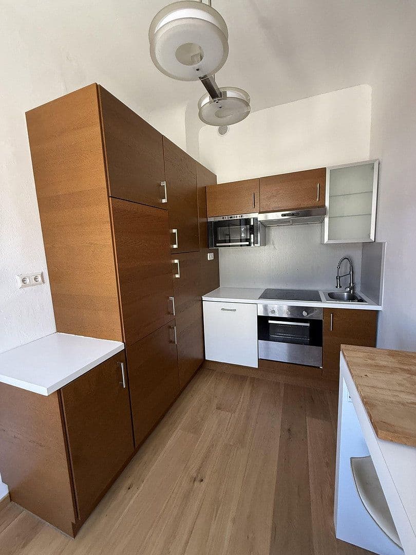 Prenájom bytu 2-izbový 59 m², Laudongasse 43, Wien, Viedeň Prenájom bytu 2-izbový 59 m², Laudongasse 43, Wien, Viedeň