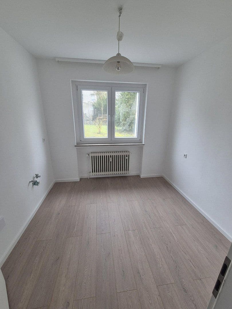 Prenájom bytu 3-izbový 82 m², Lüdenscheid, Severné Porýnie - Westfálsko Prenájom bytu 3-izbový 82 m², Lüdenscheid, Severné Porýnie - Westfálsko