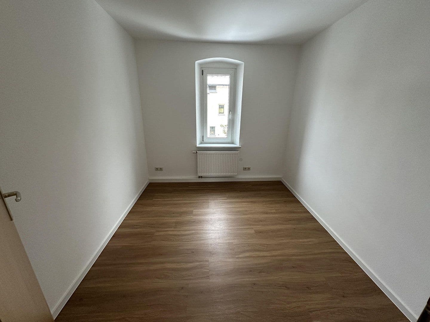 Prenájom bytu 4-izbový 85 m², Weiden, Bavorsko Prenájom bytu 4-izbový 85 m², Weiden, Bavorsko