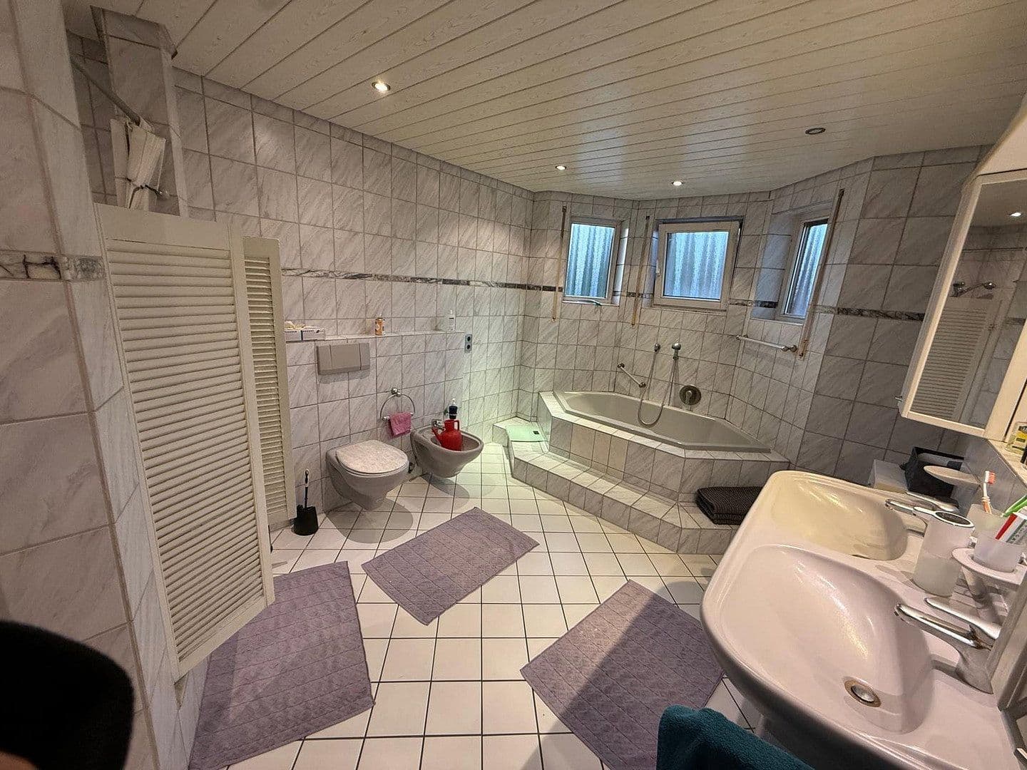 Prenájom bytu 3-izbový 135 m², Lärchenstr.3, Kirchardt, Bádensko-Wurttembersko Prenájom bytu 3-izbový 135 m², Lärchenstr.3, Kirchardt, Bádensko-Wurttembersko