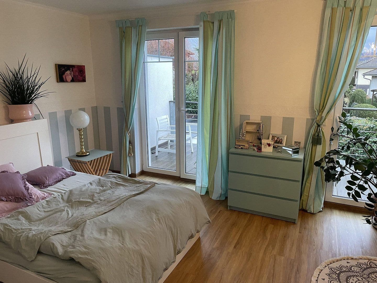 Predaj domu 160 m², pozemek 159 m², Gründau, Hesensko Predaj domu 160 m², pozemek 159 m², Gründau, Hesensko