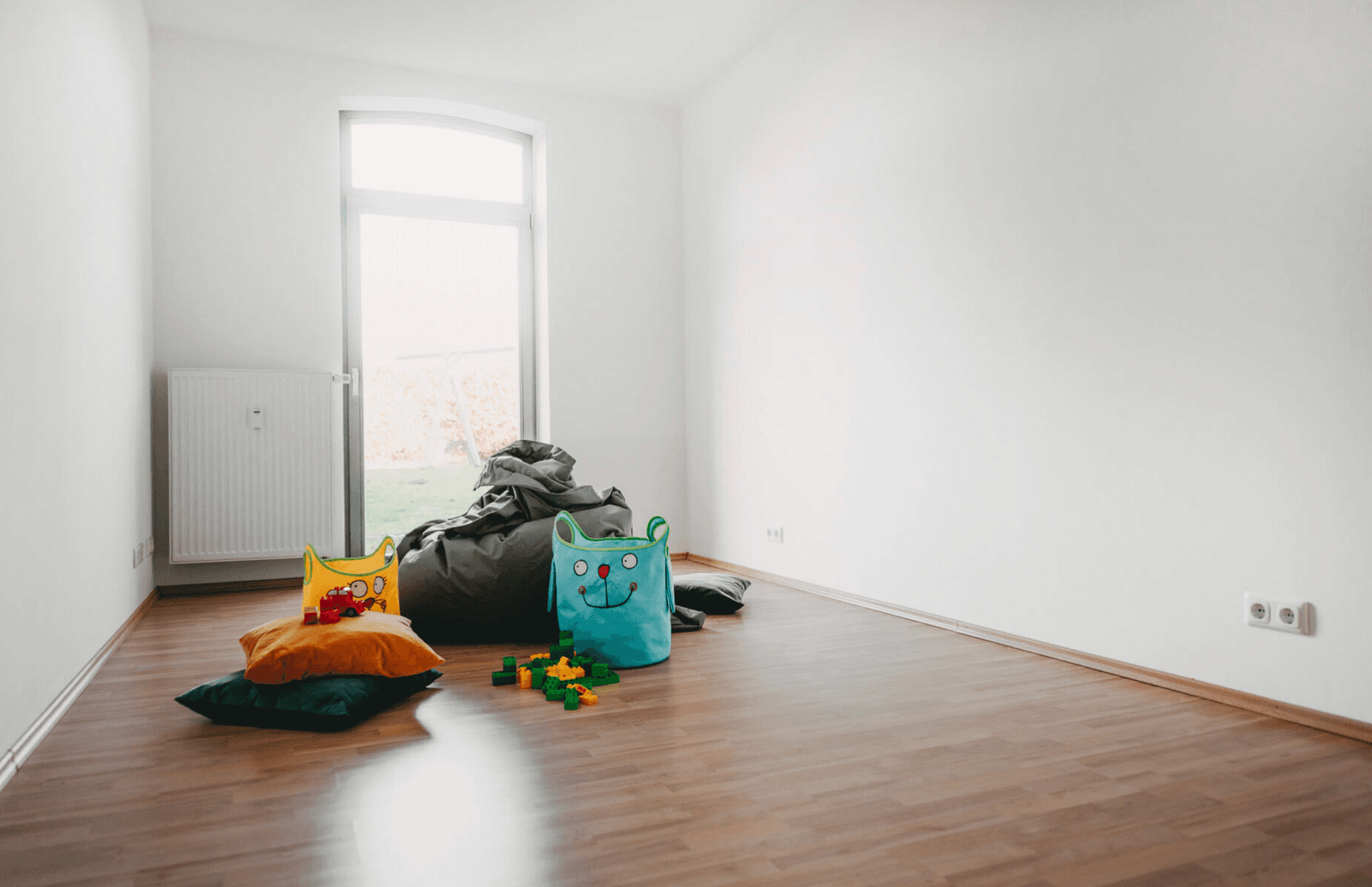 Prenájom bytu 5-izbový 137 m², Hansfelder Hof 1, Hamberge, Šlezvicko-Holštajnsko Prenájom bytu 5-izbový 137 m², Hansfelder Hof 1, Hamberge, Šlezvicko-Holštajnsko