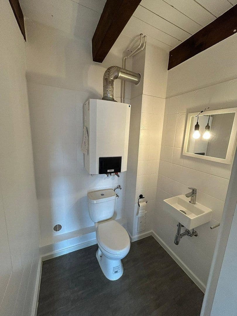 Prenájom bytu 6-izbový 160 m², Breite Str. 7, Algermissen, Dolné Sasko Prenájom bytu 6-izbový 160 m², Breite Str. 7, Algermissen, Dolné Sasko