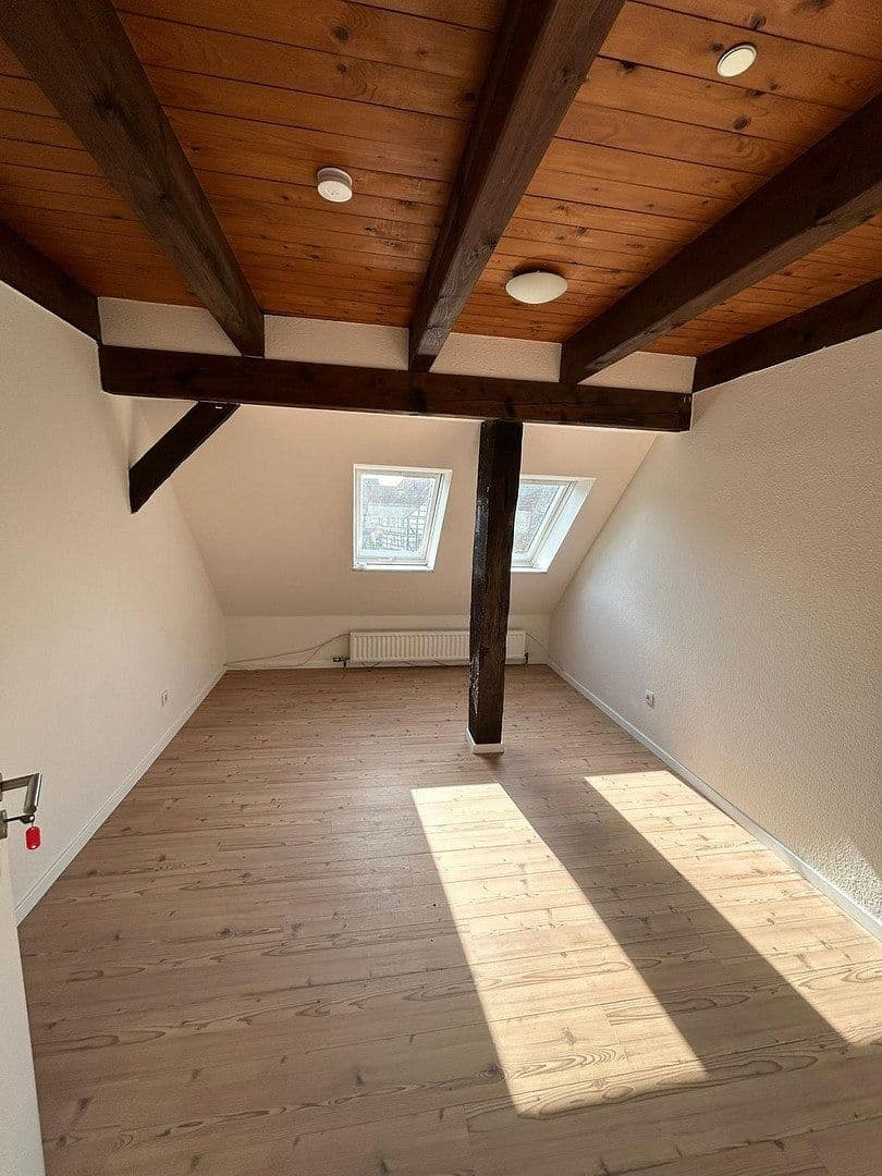 Prenájom bytu 6-izbový 160 m², Breite Str. 7, Algermissen, Dolné Sasko Prenájom bytu 6-izbový 160 m², Breite Str. 7, Algermissen, Dolné Sasko