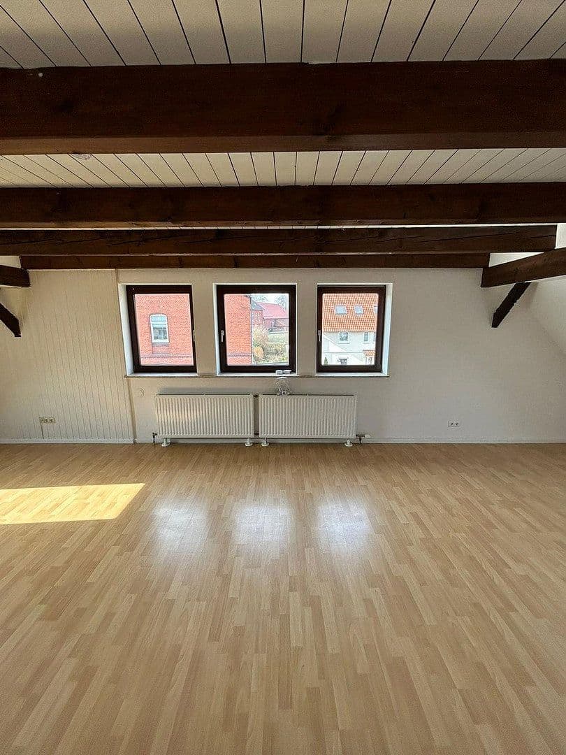 Prenájom bytu 6-izbový 160 m², Breite Str. 7, Algermissen, Dolné Sasko Prenájom bytu 6-izbový 160 m², Breite Str. 7, Algermissen, Dolné Sasko