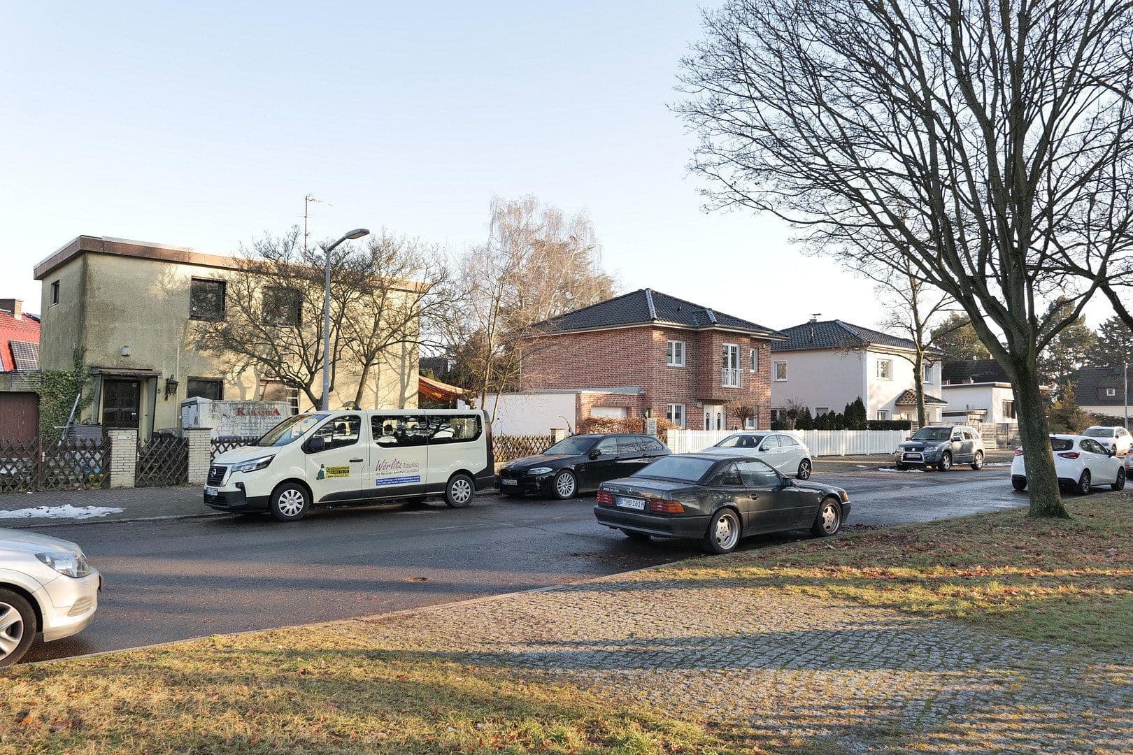 Predaj domu 120 m², pozemek 341 m², Krokusstraße 14, Berlin-Rudow, Berlín Predaj domu 120 m², pozemek 341 m², Krokusstraße 14, Berlin-Rudow, Berlín