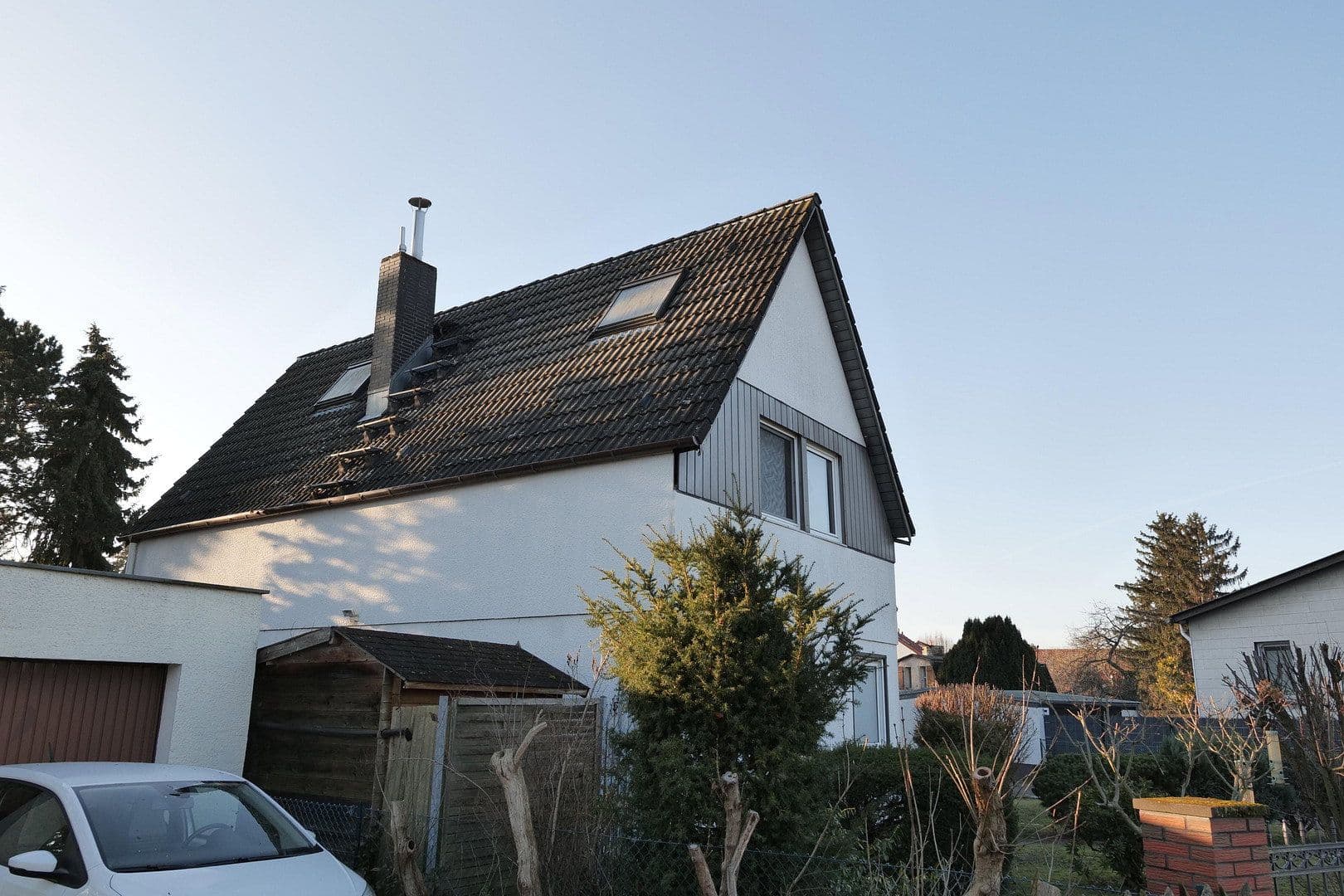 Predaj domu 120 m², pozemek 341 m², Krokusstraße 14, Berlin-Rudow, Berlín Predaj domu 120 m², pozemek 341 m², Krokusstraße 14, Berlin-Rudow, Berlín