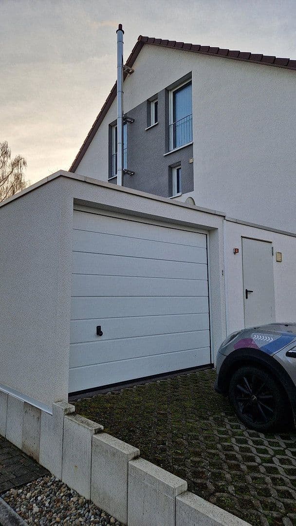 Predaj domu 136 m², pozemek 203 m², Holderweg 28, Nürtingen, Bádensko-Wurttembersko Predaj domu 136 m², pozemek 203 m², Holderweg 28, Nürtingen, Bádensko-Wurttembersko