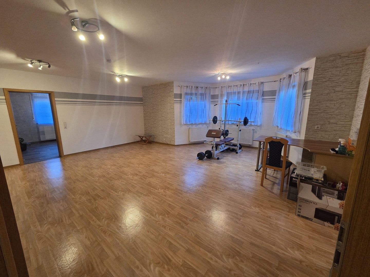 Predaj domu 275 m², pozemek 690 m², Gensingen, Porýnie-Falcko Predaj domu 275 m², pozemek 690 m², Gensingen, Porýnie-Falcko