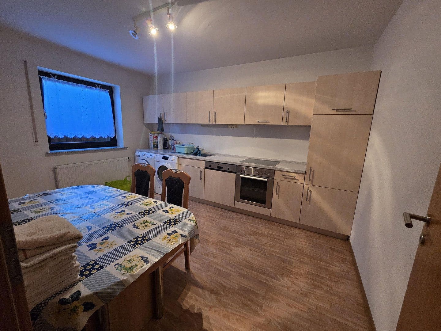 Predaj domu 275 m², pozemek 690 m², Gensingen, Porýnie-Falcko Predaj domu 275 m², pozemek 690 m², Gensingen, Porýnie-Falcko