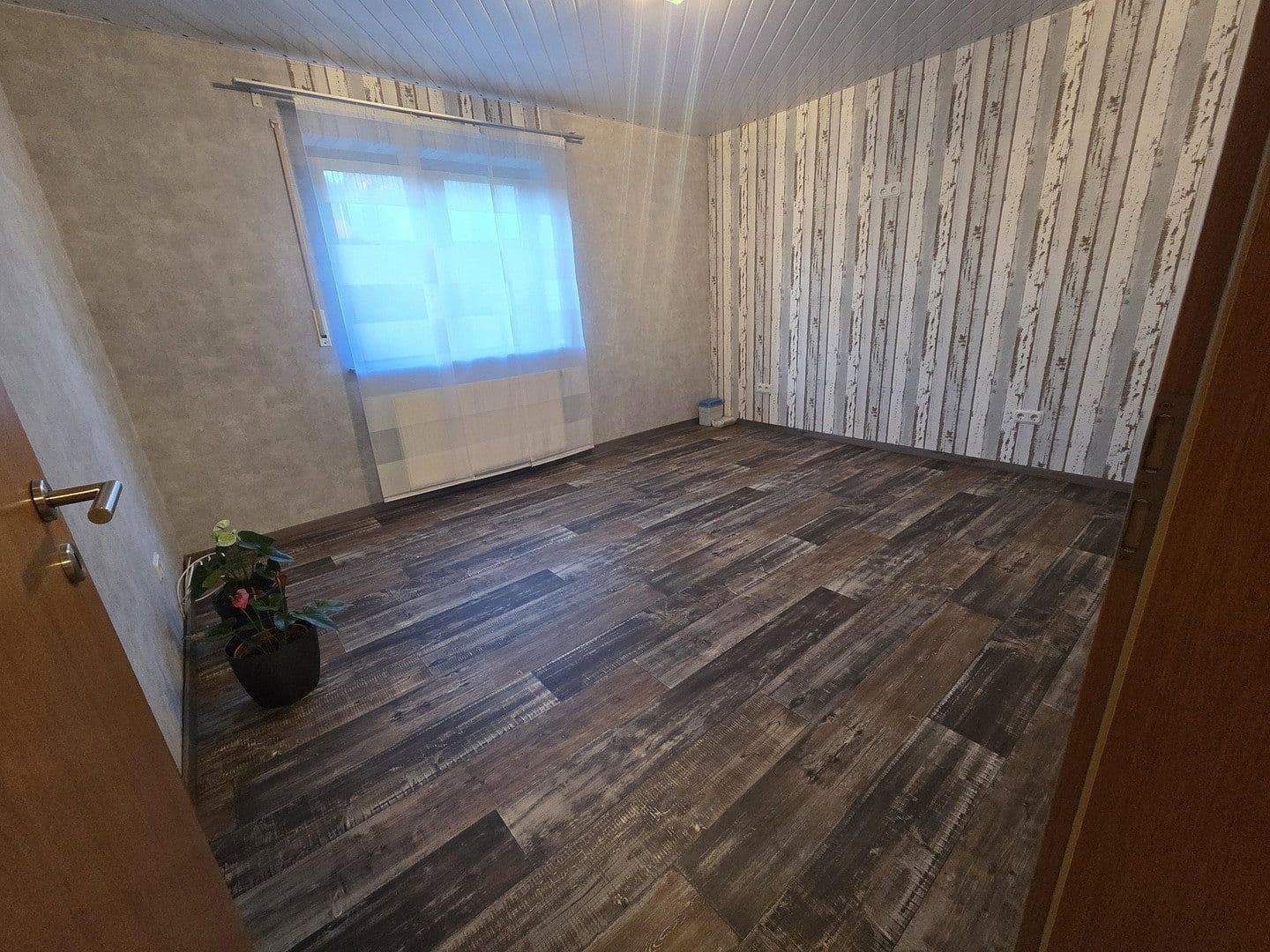 Predaj domu 275 m², pozemek 690 m², Gensingen, Porýnie-Falcko Predaj domu 275 m², pozemek 690 m², Gensingen, Porýnie-Falcko
