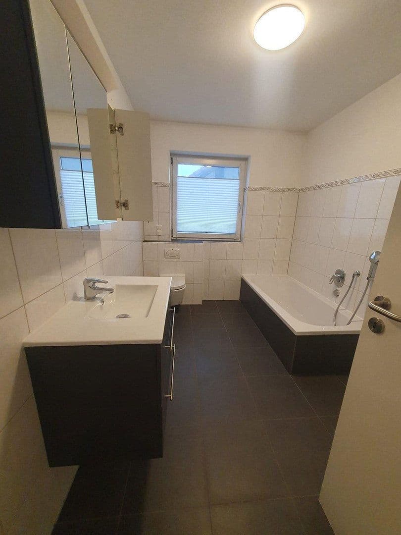 Prenájom bytu 3-izbový 109 m², Haibach, Bavorsko Prenájom bytu 3-izbový 109 m², Haibach, Bavorsko