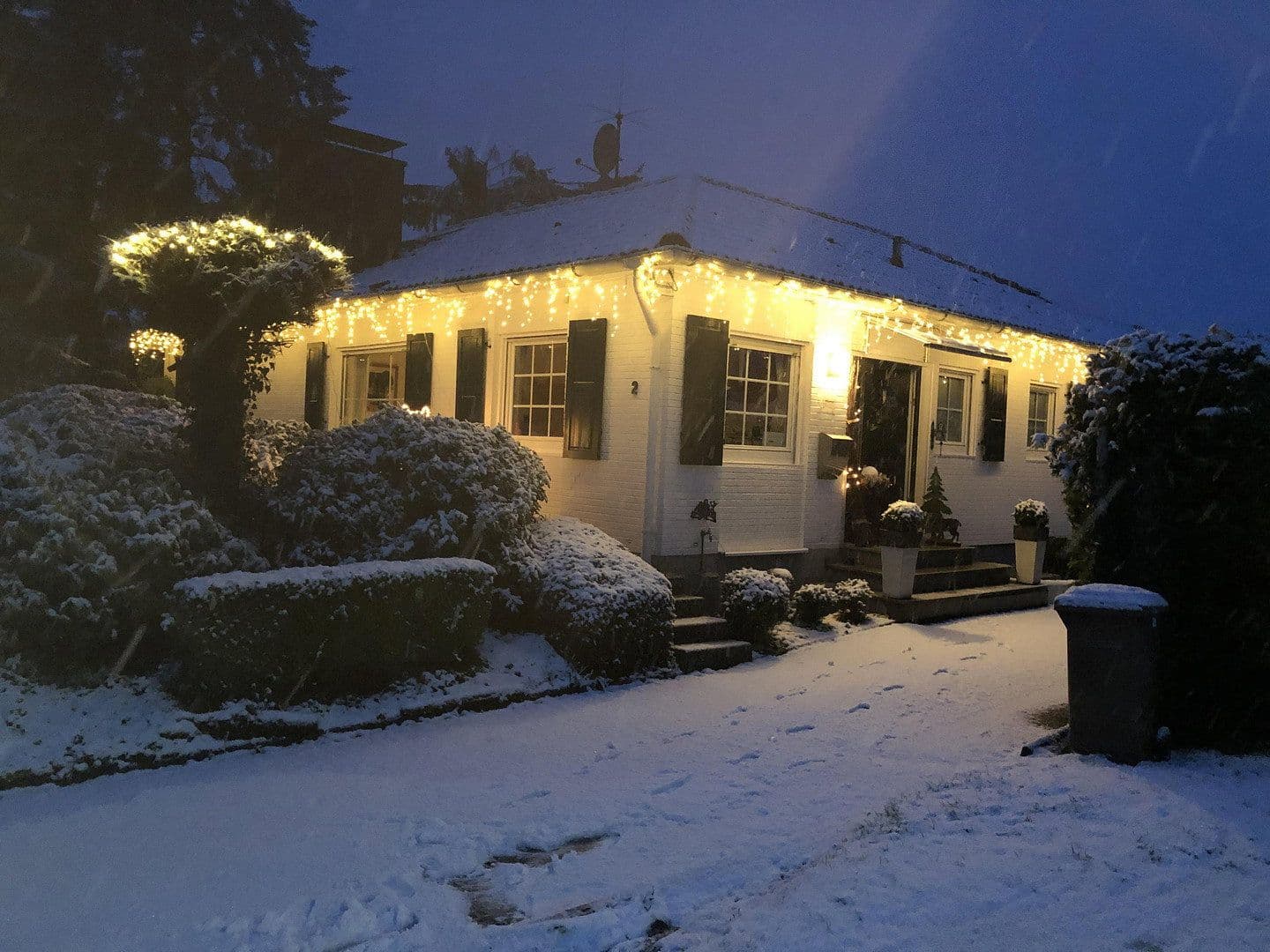 Predaj domu 253 m², pozemek 867 m², Heidenrod, Hesensko Predaj domu 253 m², pozemek 867 m², Heidenrod, Hesensko