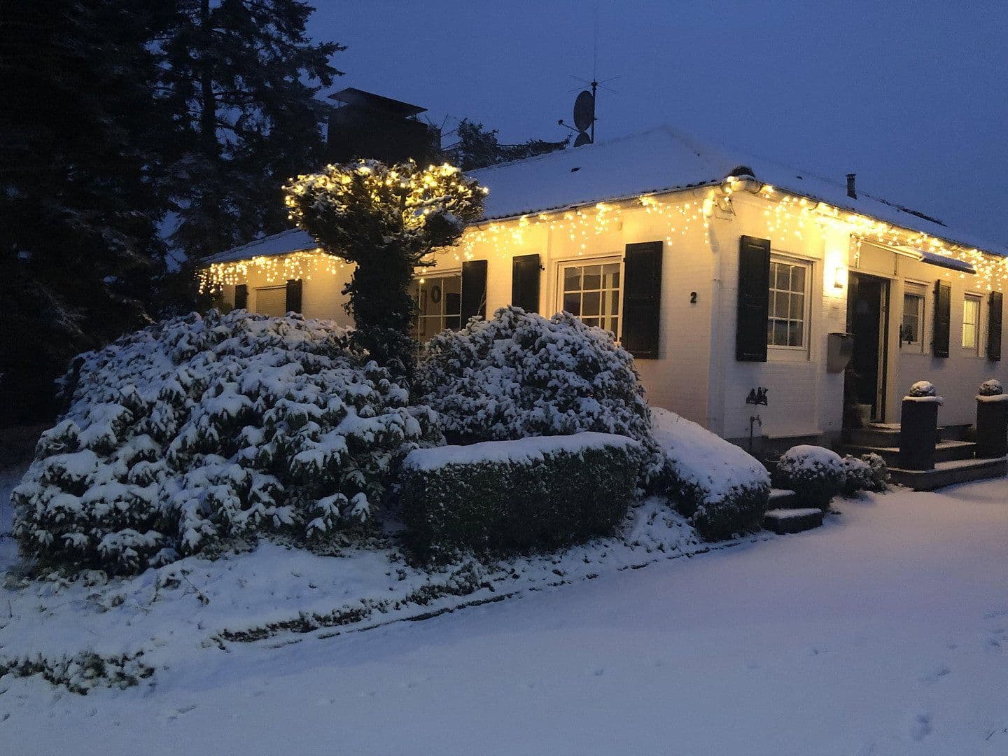 Predaj domu 253 m², pozemek 867 m², Heidenrod, Hesensko Predaj domu 253 m², pozemek 867 m², Heidenrod, Hesensko