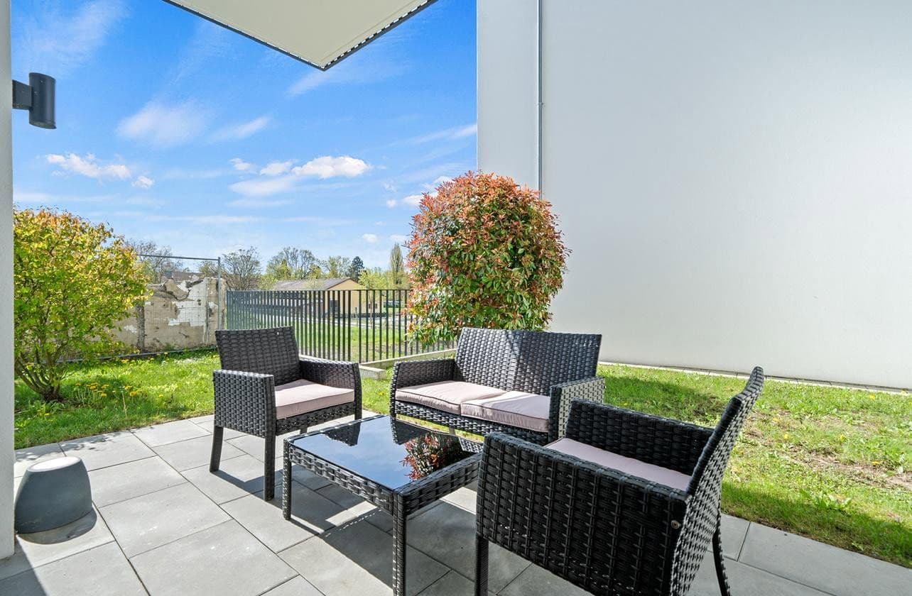Prenájom bytu 3-izbový 105 m², Friedrichshafen, Bádensko-Wurttembersko Prenájom bytu 3-izbový 105 m², Friedrichshafen, Bádensko-Wurttembersko