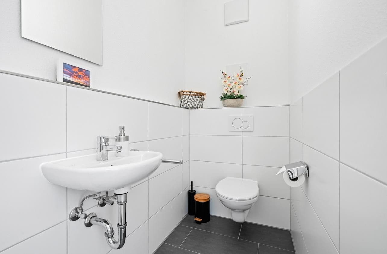 Prenájom bytu 3-izbový 105 m², Friedrichshafen, Bádensko-Wurttembersko Prenájom bytu 3-izbový 105 m², Friedrichshafen, Bádensko-Wurttembersko