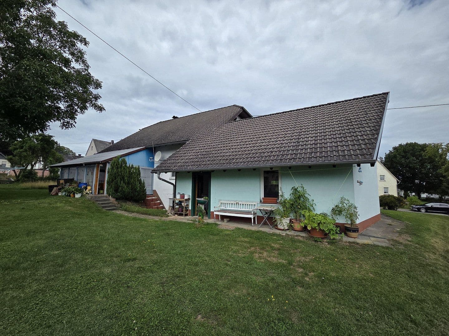 Predaj domu 225 m², pozemek 1.118 m², Raiffeisenstrasse 19, Biebern, Porýnie-Falcko Predaj domu 225 m², pozemek 1.118 m², Raiffeisenstrasse 19, Biebern, Porýnie-Falcko