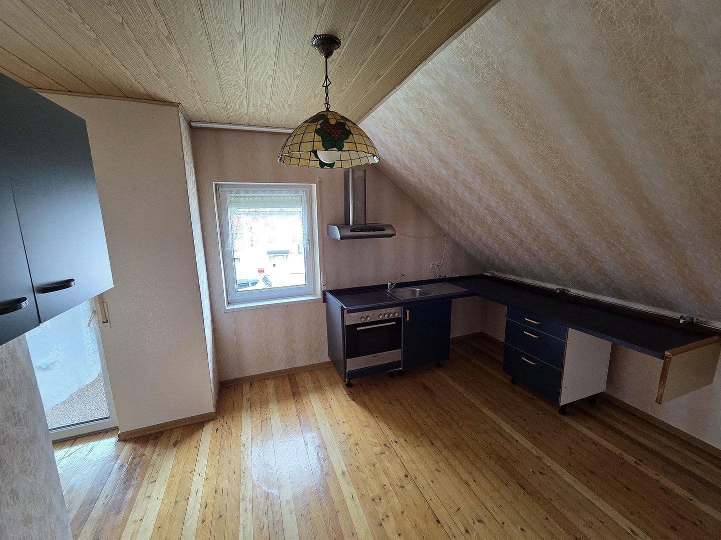 Predaj domu 225 m², pozemek 1.118 m², Raiffeisenstrasse 19, Biebern, Porýnie-Falcko Predaj domu 225 m², pozemek 1.118 m², Raiffeisenstrasse 19, Biebern, Porýnie-Falcko