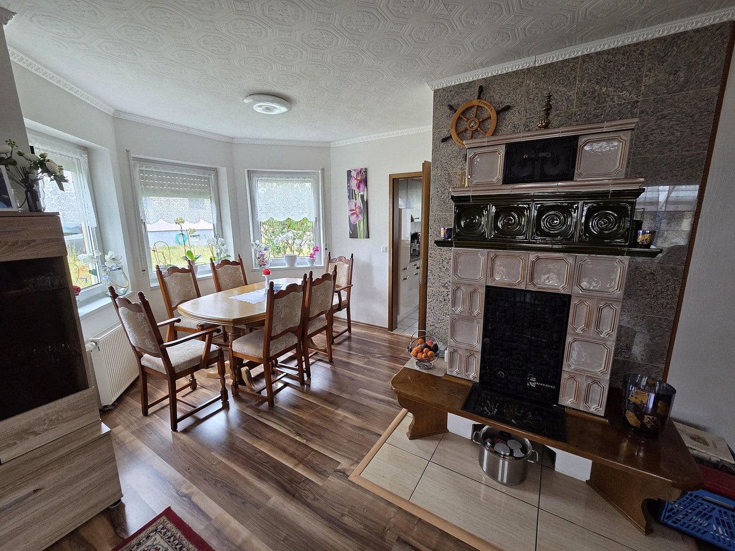 Predaj domu 225 m², pozemek 1.118 m², Raiffeisenstrasse 19, Biebern, Porýnie-Falcko Predaj domu 225 m², pozemek 1.118 m², Raiffeisenstrasse 19, Biebern, Porýnie-Falcko