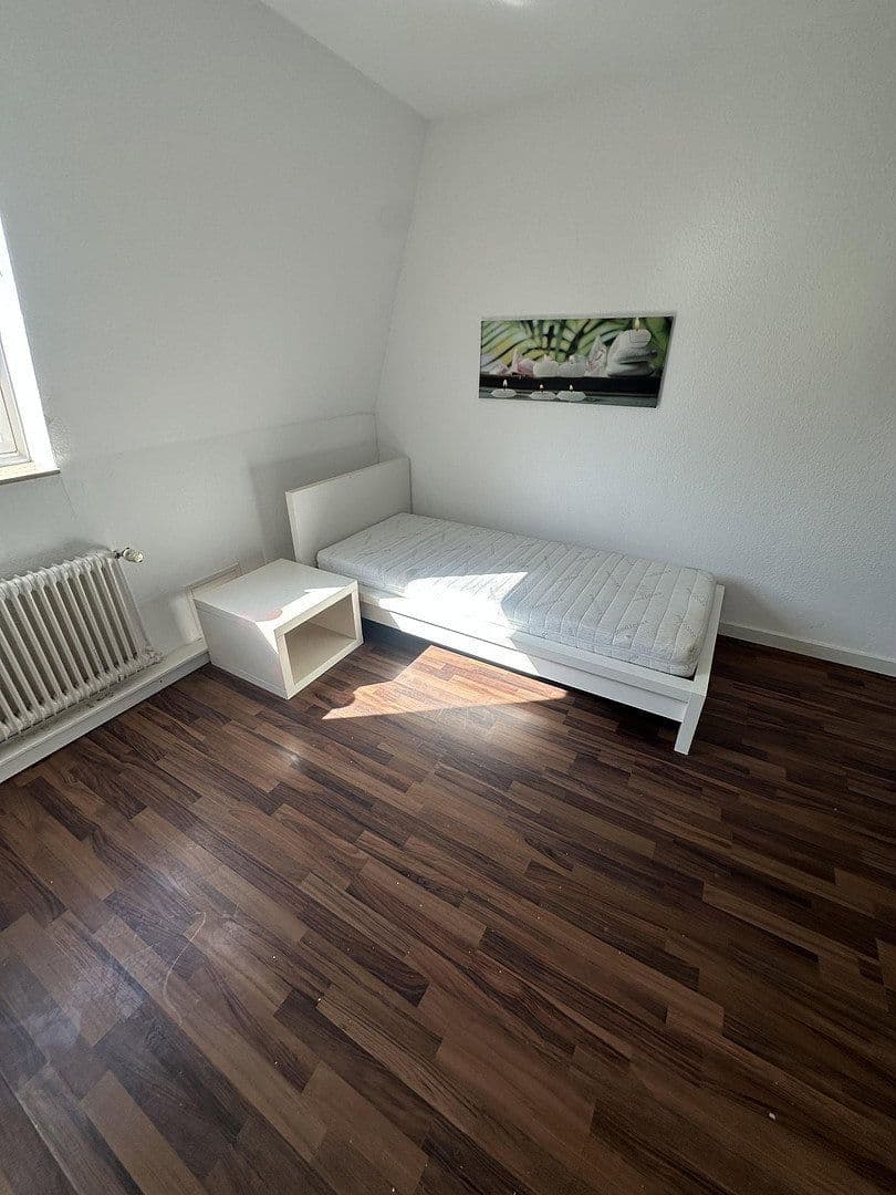 Prenájom bytu 2-izbový 52 m², Uerdingerstr 224, Krefeld, Severné Porýnie - Westfálsko Prenájom bytu 2-izbový 52 m², Uerdingerstr 224, Krefeld, Severné Porýnie - Westfálsko