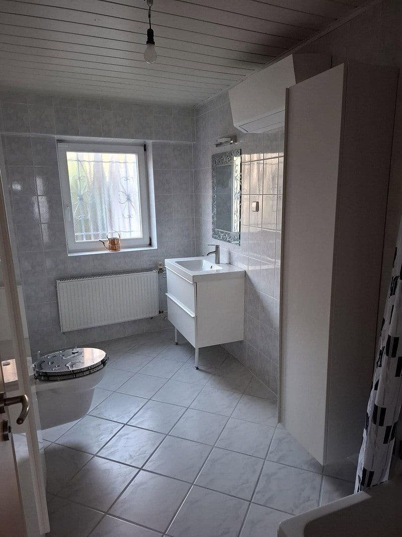 Predaj domu 157 m², pozemek 101 m², Karlsruhe, Bádensko-Wurttembersko Predaj domu 157 m², pozemek 101 m², Karlsruhe, Bádensko-Wurttembersko