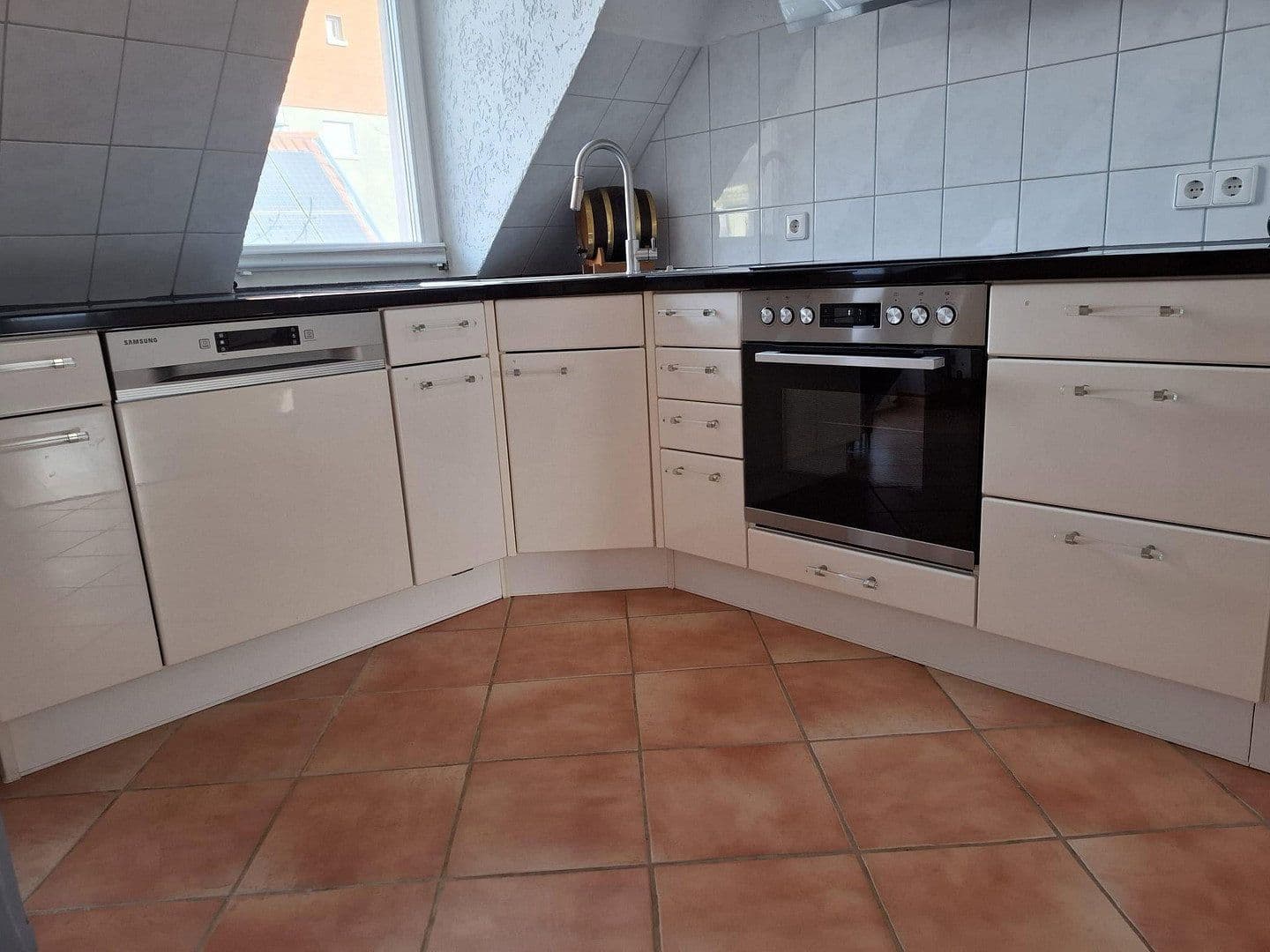 Predaj domu 157 m², pozemek 101 m², Karlsruhe, Bádensko-Wurttembersko Predaj domu 157 m², pozemek 101 m², Karlsruhe, Bádensko-Wurttembersko