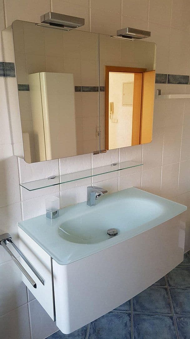 Predaj domu 157 m², pozemek 101 m², Karlsruhe, Bádensko-Wurttembersko Predaj domu 157 m², pozemek 101 m², Karlsruhe, Bádensko-Wurttembersko