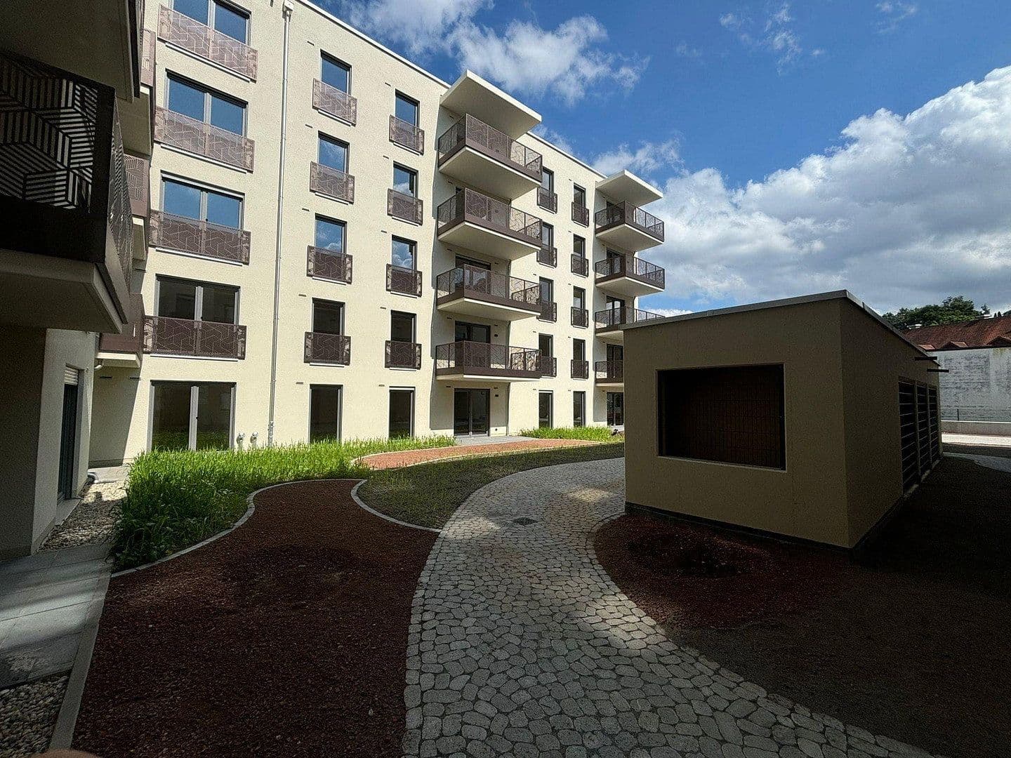 Prenájom bytu 3-izbový 69 m², Äußere Münchener Str. 94, Landshut, Bavorsko Prenájom bytu 3-izbový 69 m², Äußere Münchener Str. 94, Landshut, Bavorsko