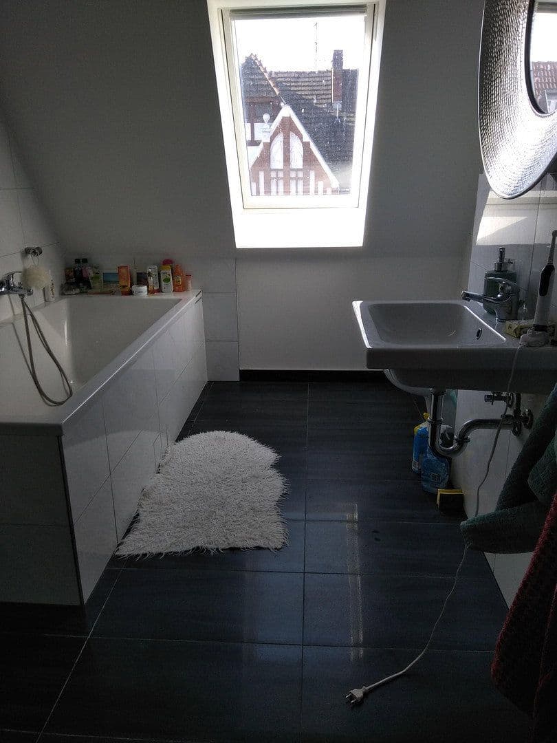 Predaj bytu 3-izbový 82 m², Berlin, Berlín Predaj bytu 3-izbový 82 m², Berlin, Berlín