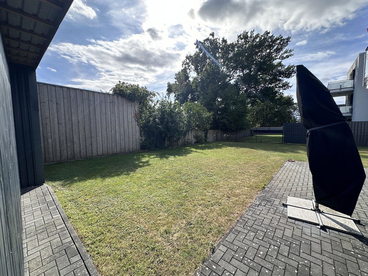 Prenájom bytu 4-izbový 110 m², Sassenburg, Dolné Sasko Prenájom bytu 4-izbový 110 m², Sassenburg, Dolné Sasko