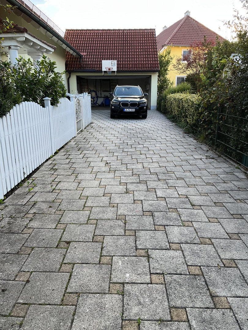 Prenájom domu 170 m², pozemek 409 m², Saiblingstr.6, Eching, Bavorsko Prenájom domu 170 m², pozemek 409 m², Saiblingstr.6, Eching, Bavorsko