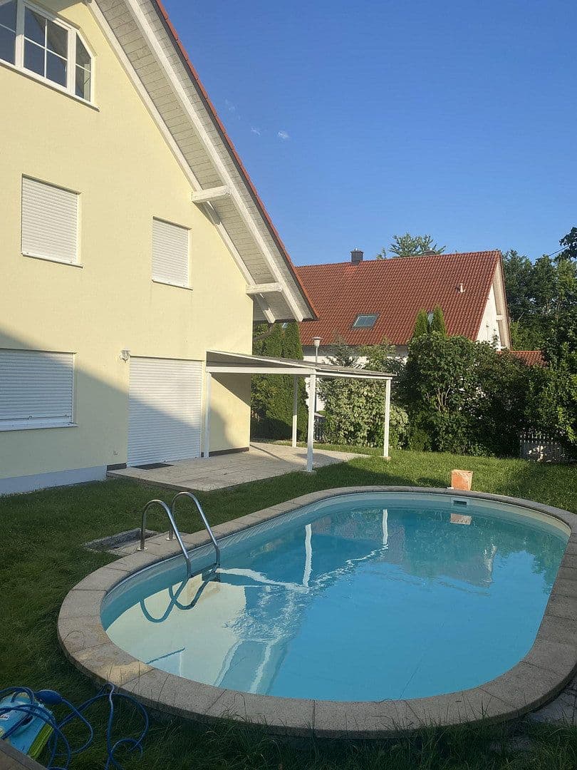 Prenájom domu 170 m², pozemek 409 m², Saiblingstr.6, Eching, Bavorsko Prenájom domu 170 m², pozemek 409 m², Saiblingstr.6, Eching, Bavorsko