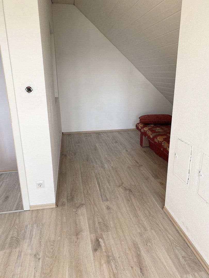 Prenájom domu 170 m², pozemek 409 m², Saiblingstr.6, Eching, Bavorsko Prenájom domu 170 m², pozemek 409 m², Saiblingstr.6, Eching, Bavorsko