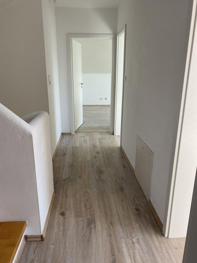 Prenájom domu 170 m², pozemek 409 m², Saiblingstr.6, Eching, Bavorsko Prenájom domu 170 m², pozemek 409 m², Saiblingstr.6, Eching, Bavorsko