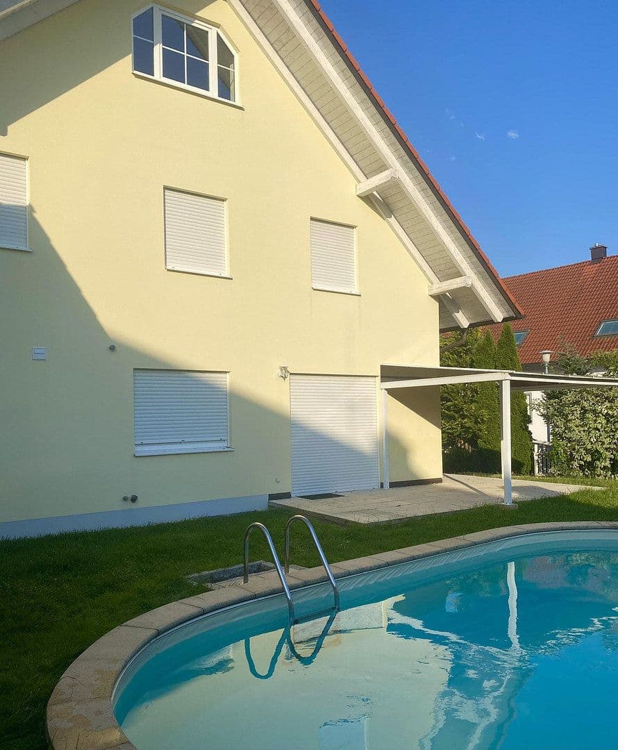 Prenájom domu 170 m², pozemek 409 m², Saiblingstr.6, Eching, Bavorsko Prenájom domu 170 m², pozemek 409 m², Saiblingstr.6, Eching, Bavorsko