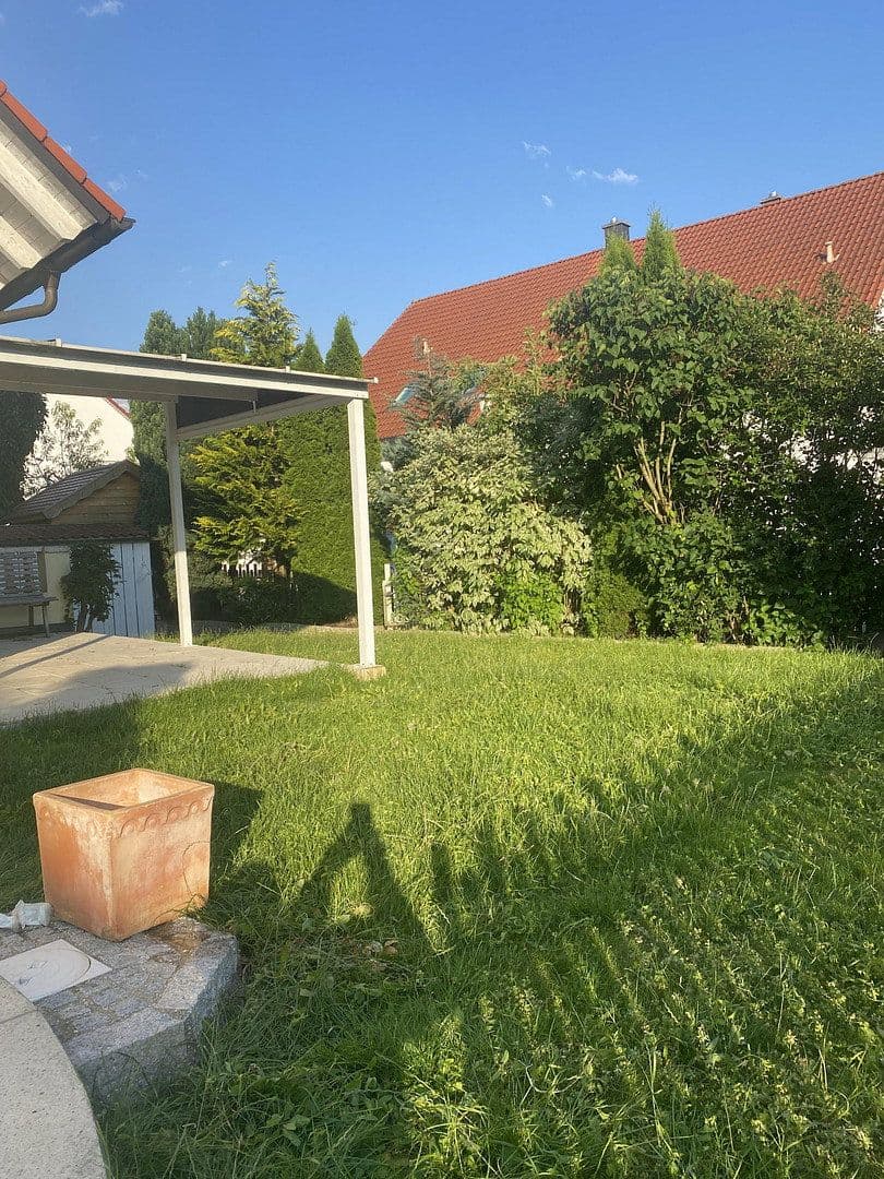 Prenájom domu 170 m², pozemek 409 m², Saiblingstr.6, Eching, Bavorsko Prenájom domu 170 m², pozemek 409 m², Saiblingstr.6, Eching, Bavorsko