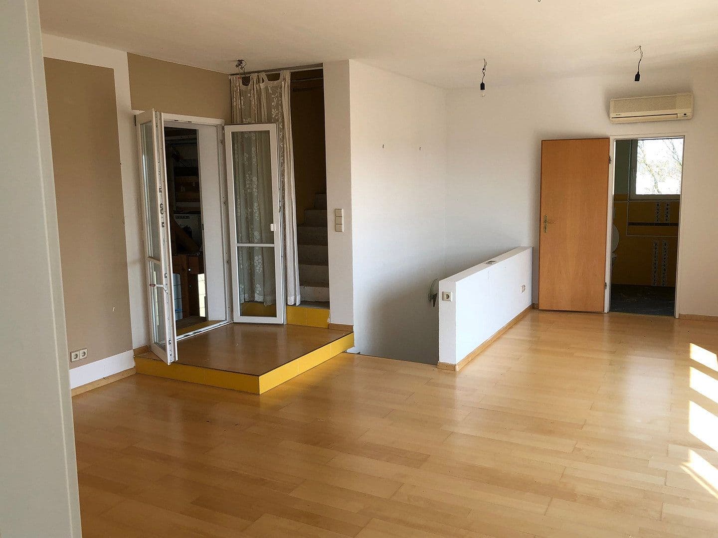 Prenájom nebytového priestoru 1.000 m², Breisach am Rhein, Bádensko-Wurttembersko Prenájom nebytového priestoru 1.000 m², Breisach am Rhein, Bádensko-Wurttembersko