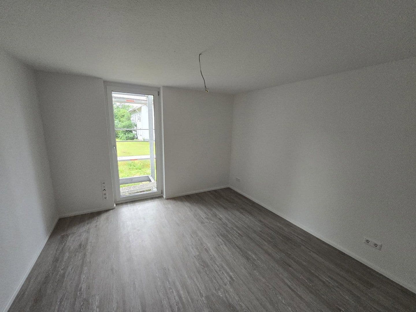 Prenájom bytu 2-izbový 64 m², Gemmingen, Bádensko-Wurttembersko Prenájom bytu 2-izbový 64 m², Gemmingen, Bádensko-Wurttembersko