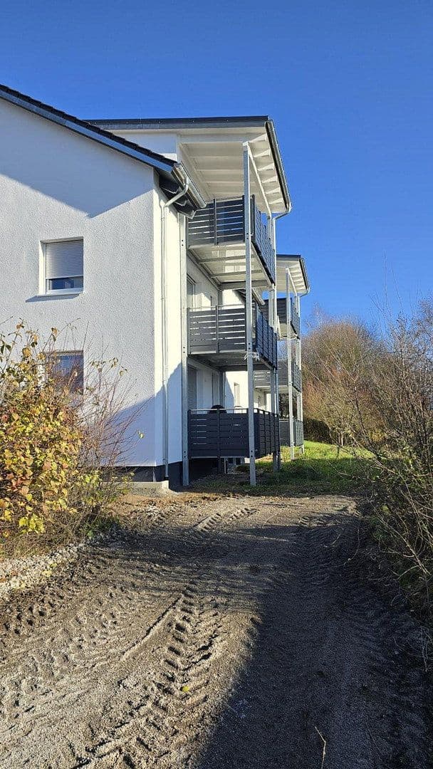 Prenájom bytu 2-izbový 64 m², Gemmingen, Bádensko-Wurttembersko Prenájom bytu 2-izbový 64 m², Gemmingen, Bádensko-Wurttembersko