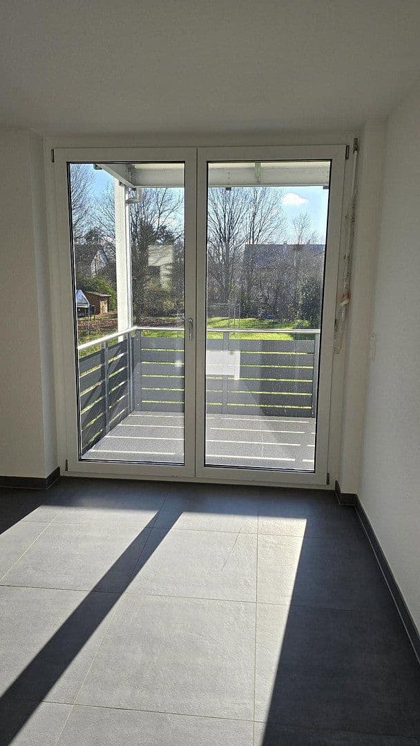 Prenájom bytu 2-izbový 64 m², Gemmingen, Bádensko-Wurttembersko Prenájom bytu 2-izbový 64 m², Gemmingen, Bádensko-Wurttembersko