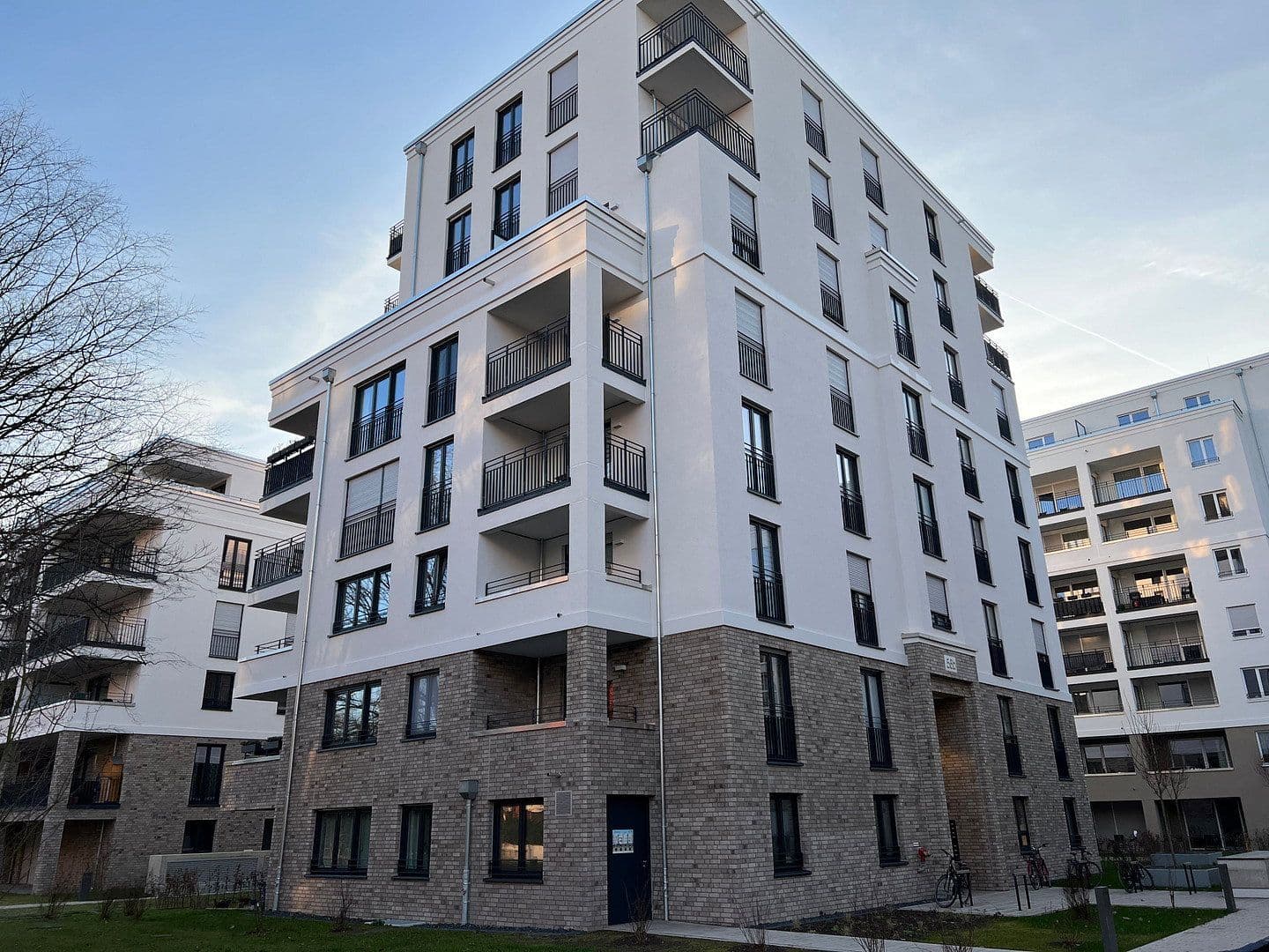 Prenájom bytu 1-izbový 39 m², Frankfurt, Hesensko Prenájom bytu 1-izbový 39 m², Frankfurt, Hesensko