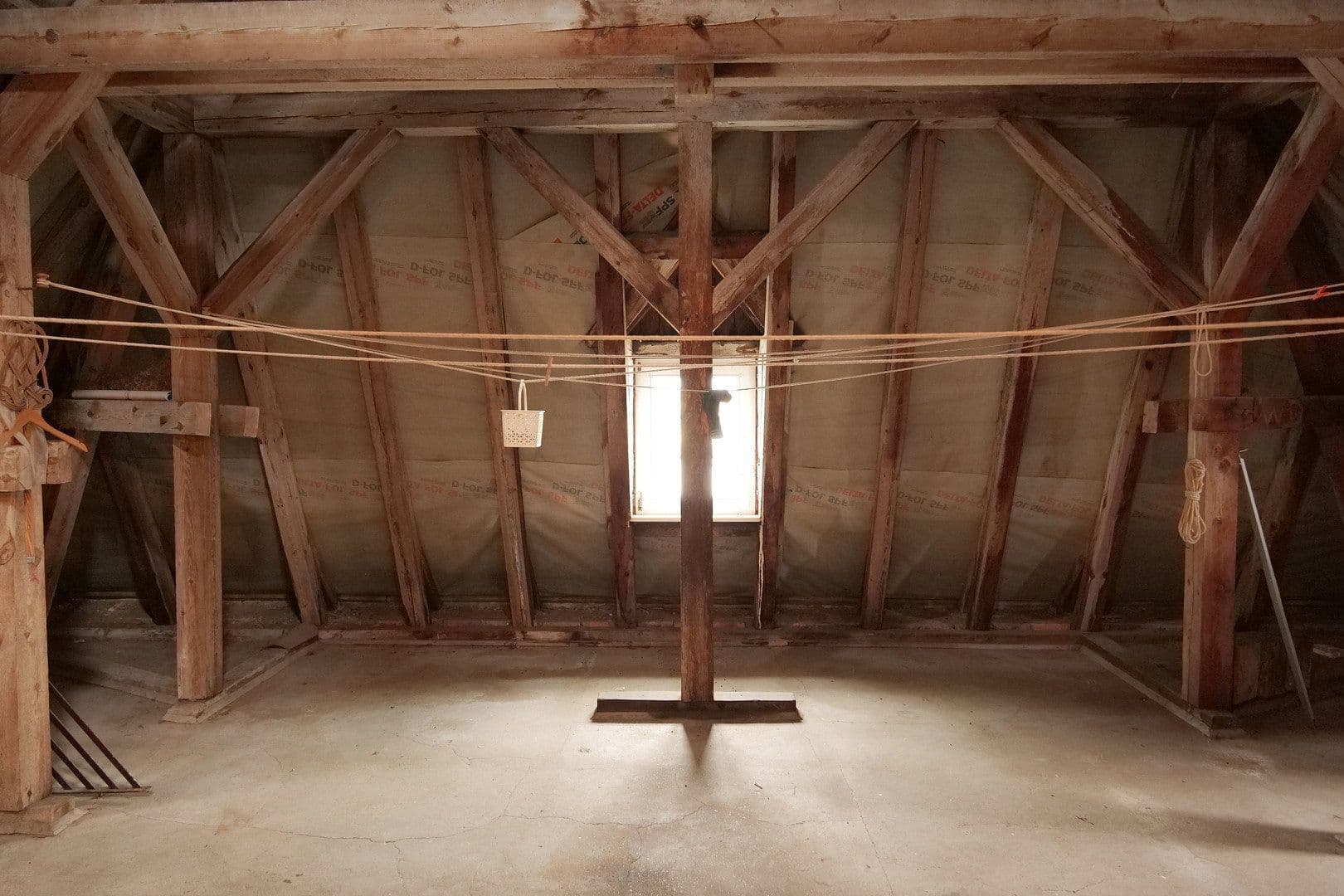 Predaj domu 335 m², pozemek 725 m², Ernst-Thälmann-Straße 13, Sagard, Meklenbursko-Predpomoransko Predaj domu 335 m², pozemek 725 m², Ernst-Thälmann-Straße 13, Sagard, Meklenbursko-Predpomoransko